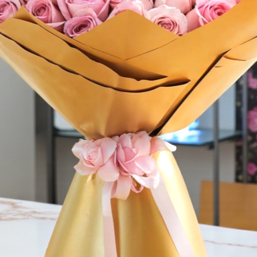 100-pink-rose-bouquet_3