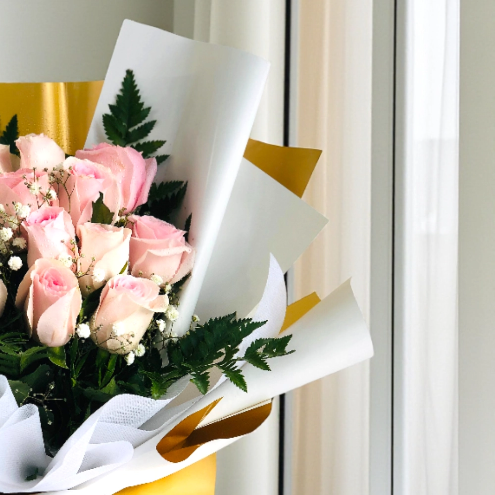 12 Pink Rose Bouquet