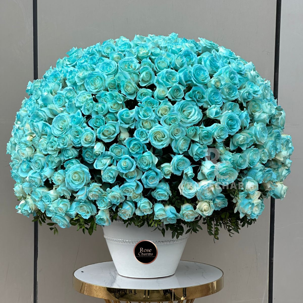 500 Blue Rose Arrangement