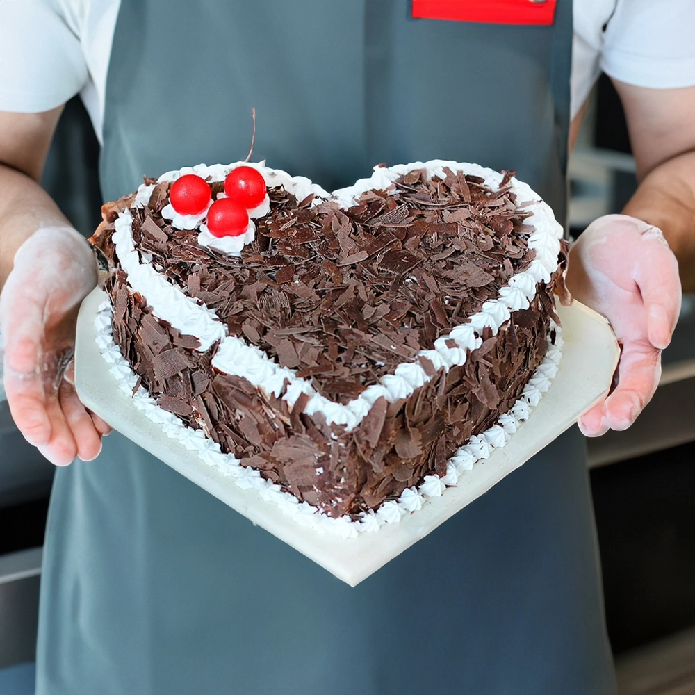 Cute Heart Shaped Black Forest 1Kg
