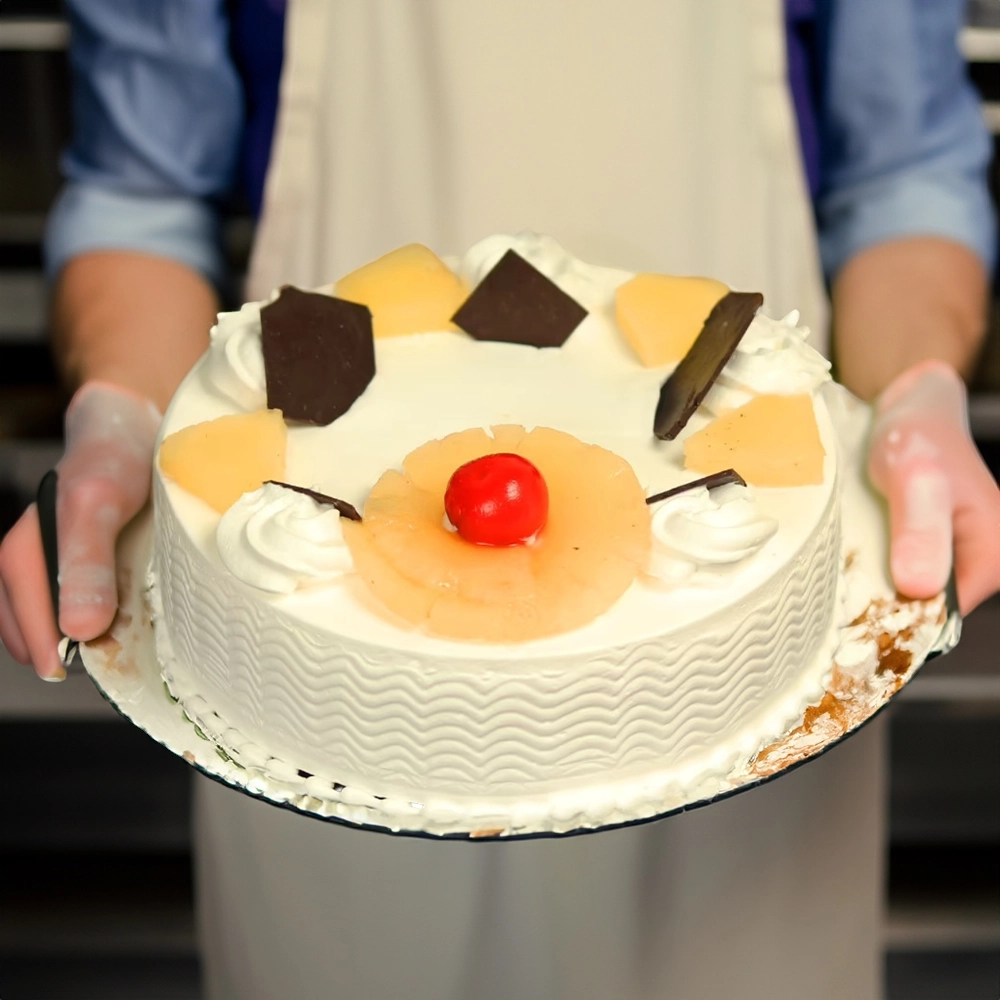 Pineapple Vanilla Cake 1Kg