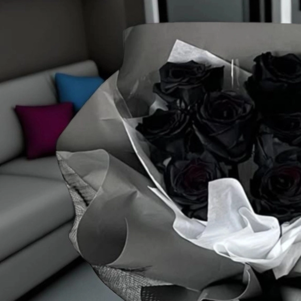 11 Black Rose Bouquet in a nice wrapping