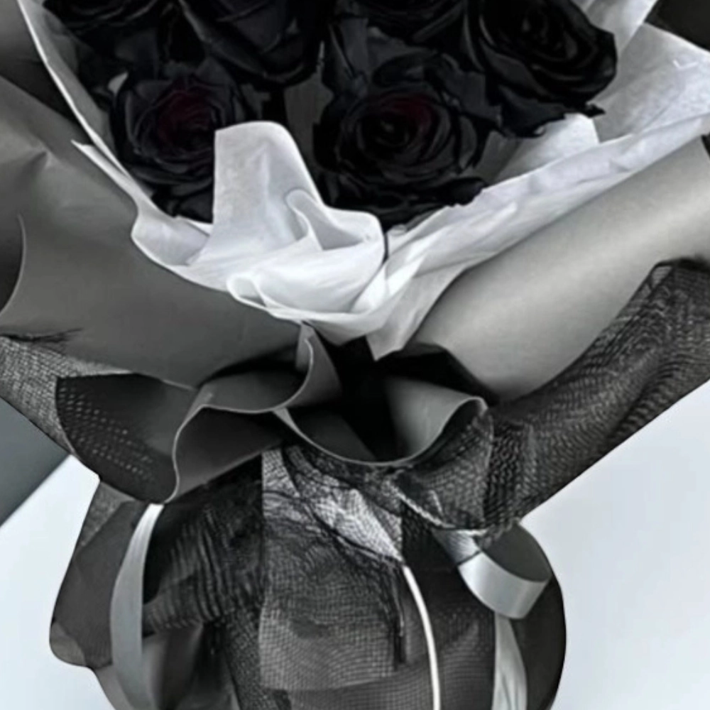 11 Black Rose Bouquet in a nice wrapping
