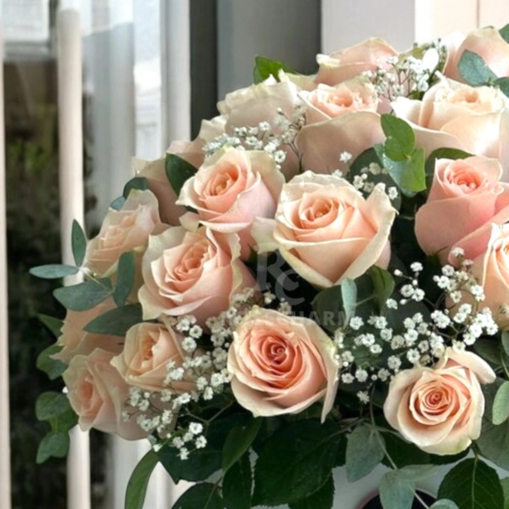 Pink roses box arrangement