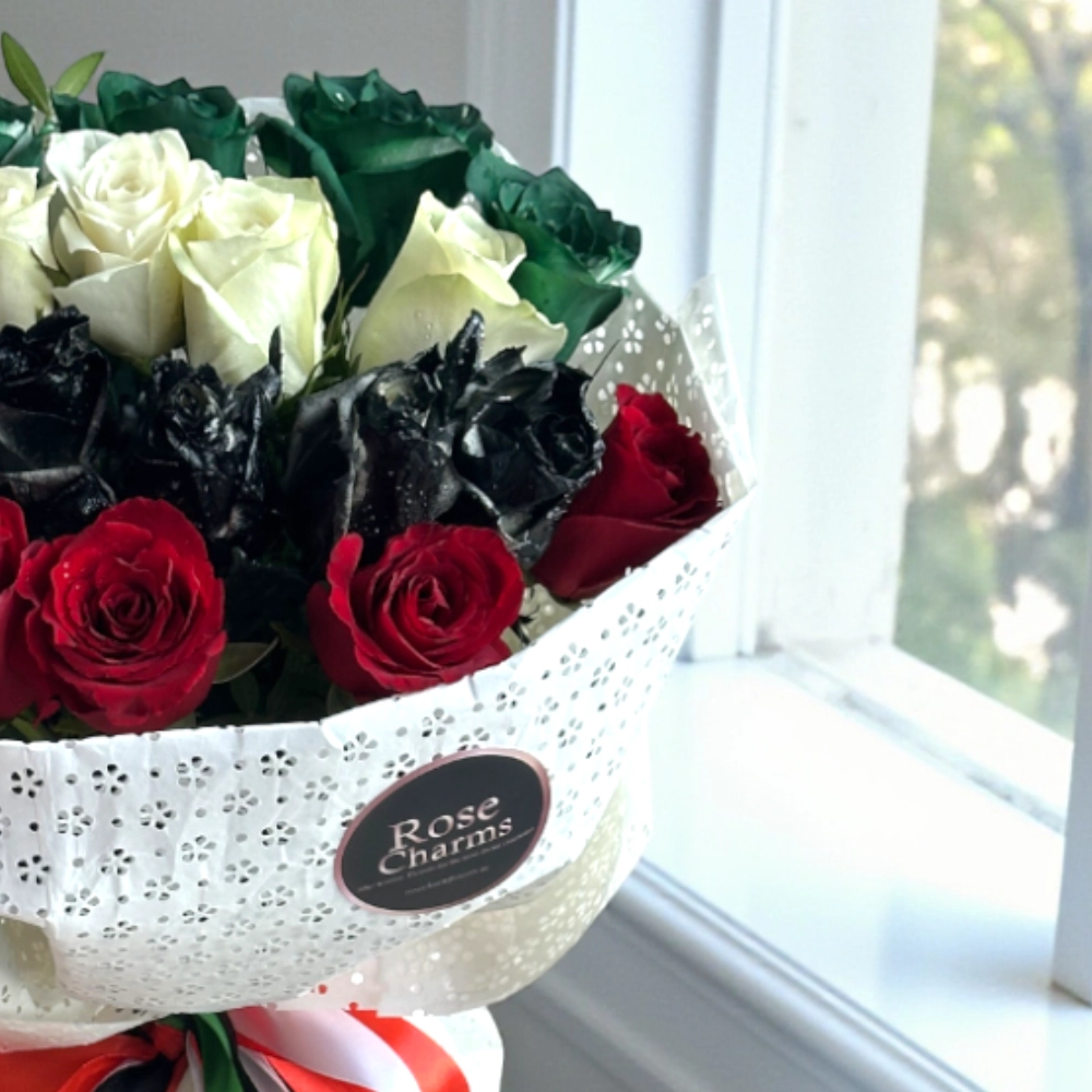 Bouquet of 20 roses in the iconic colors of the UAE flag
